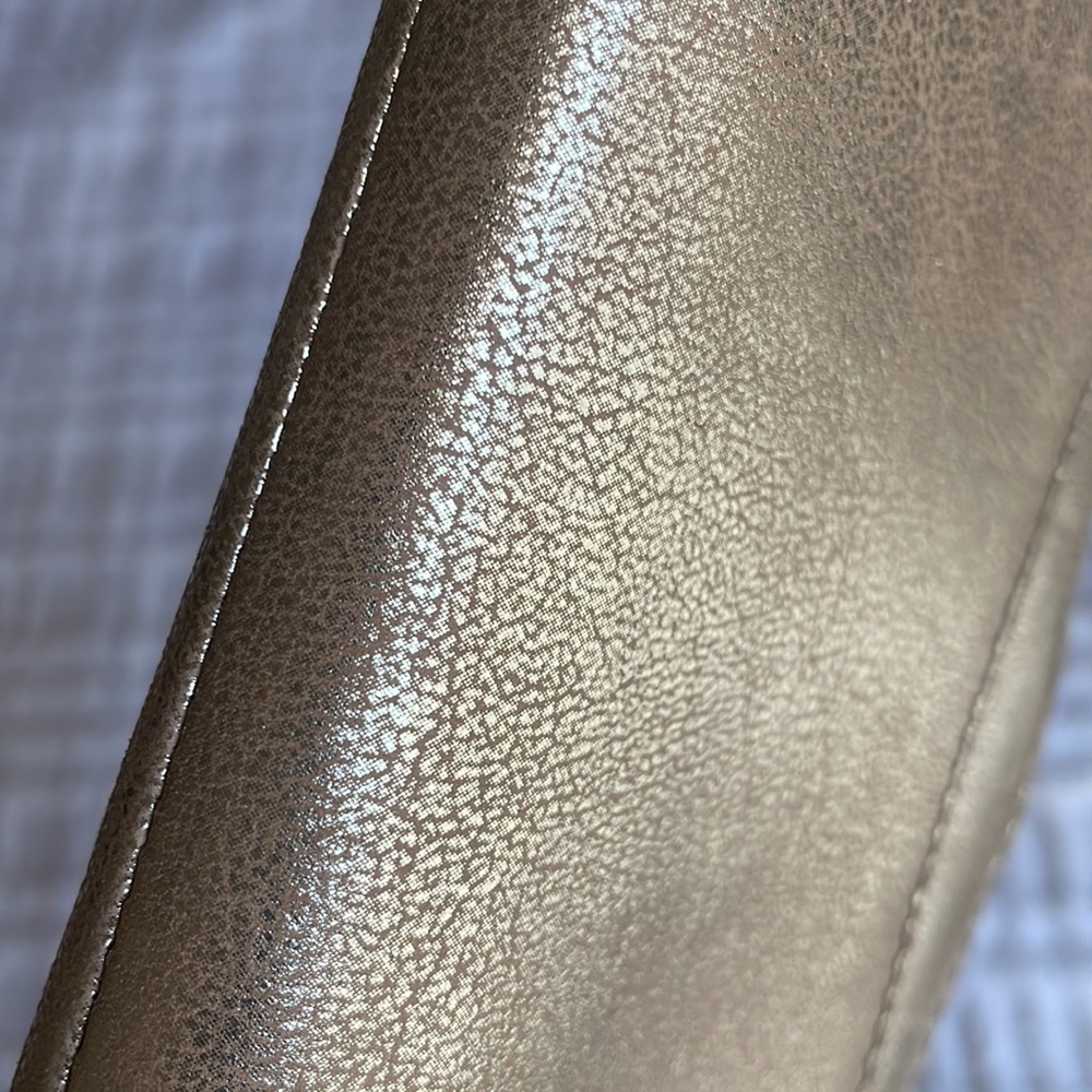 Fossil: shimmery wallet - Picture 9 of 11